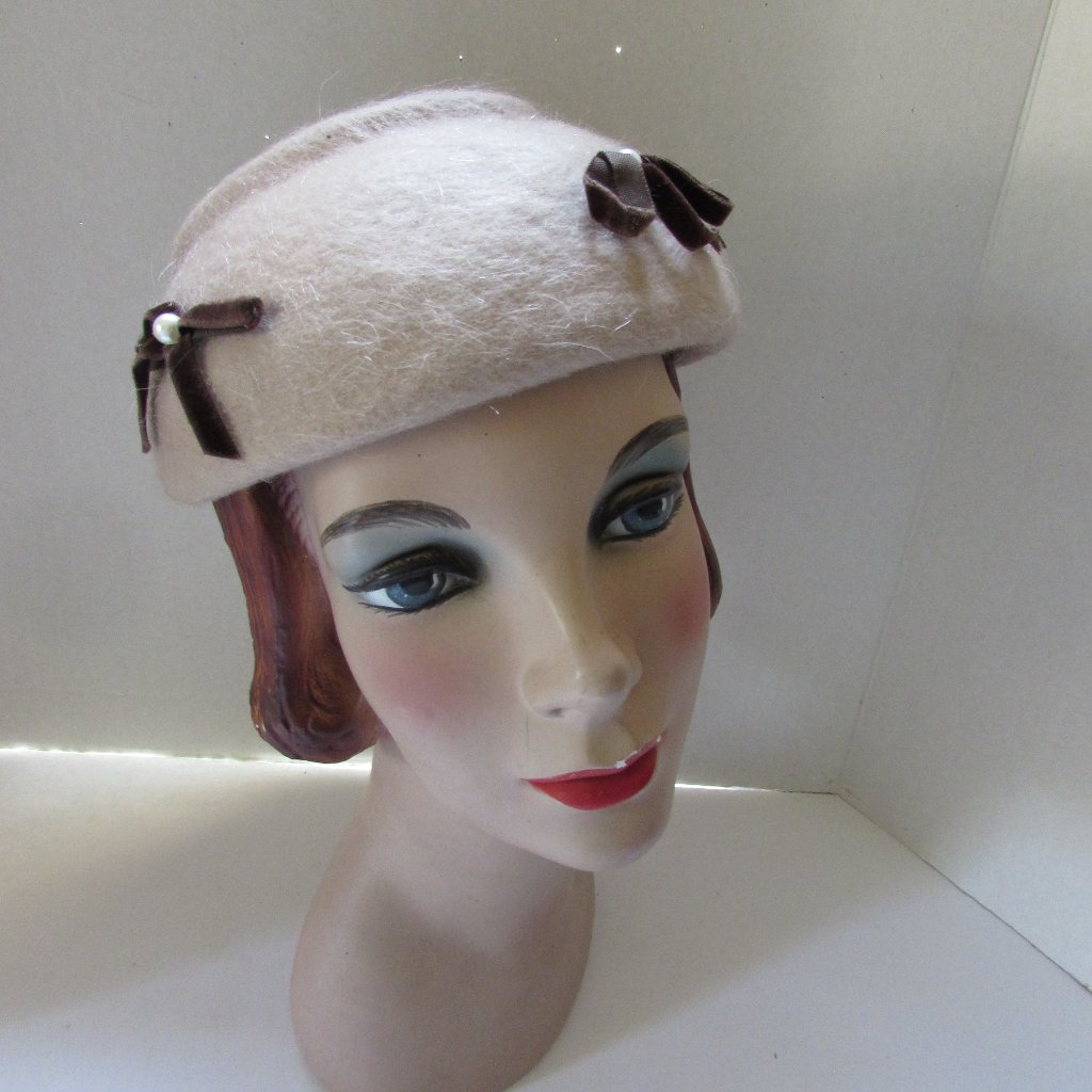 Sale Vintage Hat Mid Century Beige Wool Felt Velvet Brown Ribbons Kmf Brand